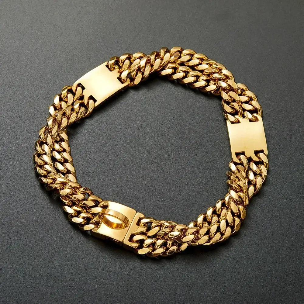 Golden Guardian gold dog chain collar, strong stainless steel design for large dogs, stylish and durable for training.